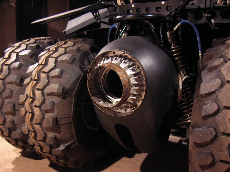 Illustration for article titled DIY Batman Tumbler Is Nearly Perfect, Built With One Man's Bare Hands